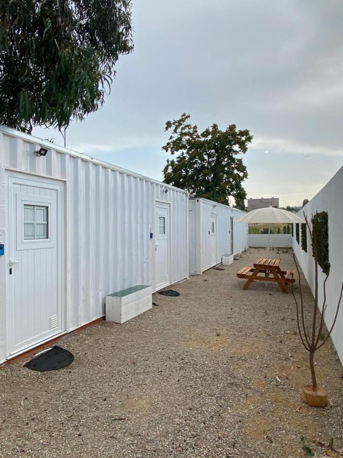 Casa Vale Ecotainer Hostel Lisbon Exterior photo