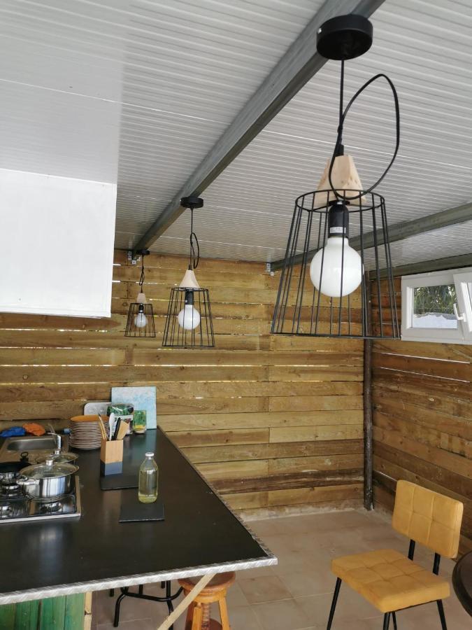 Casa Vale Ecotainer Hostel Lisbon Exterior photo